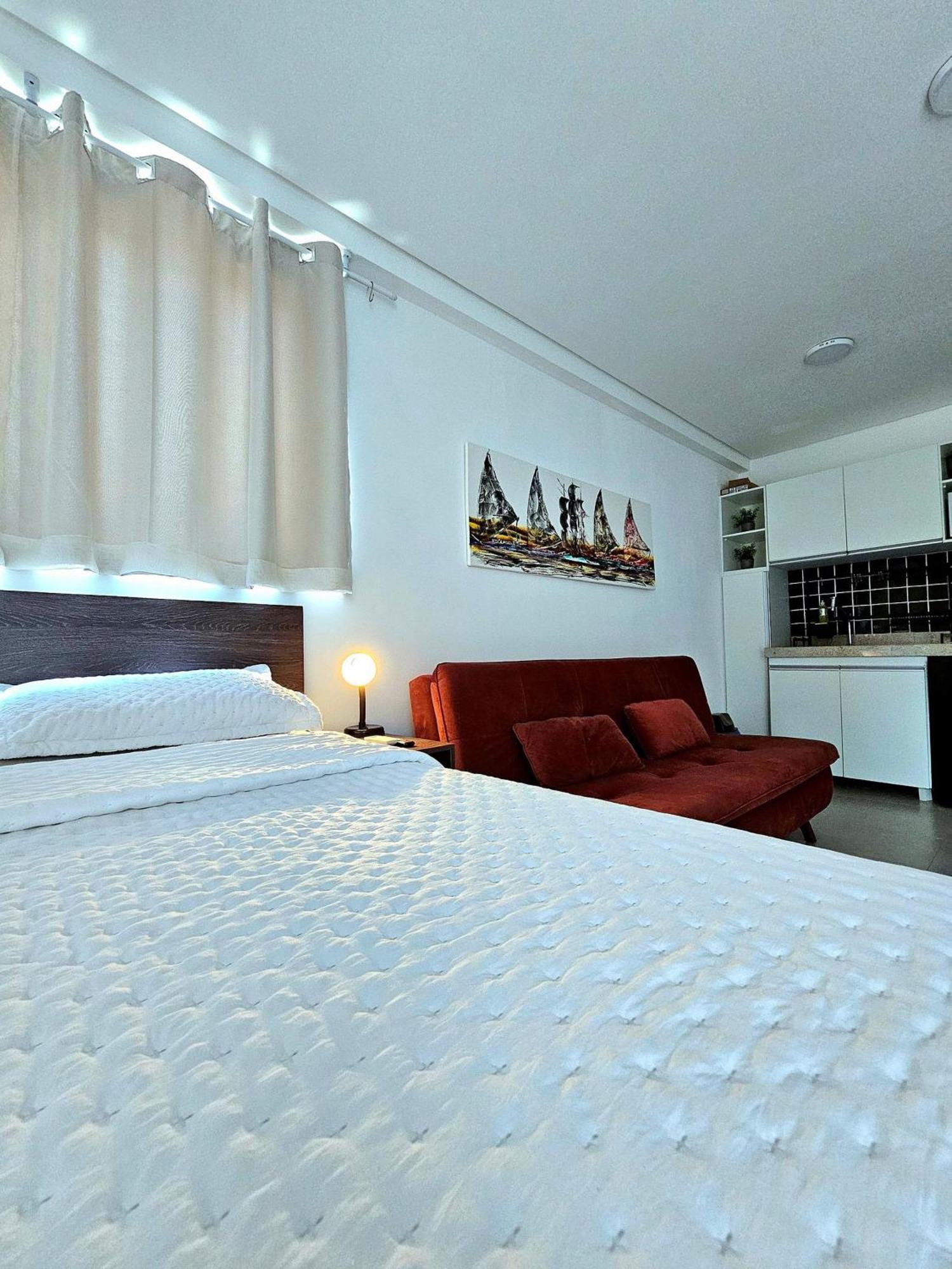 Apartamento Conforto E Modernidade No Del Porto By Hm